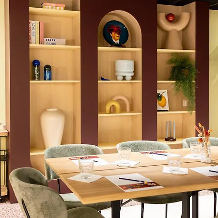 Ibis Centre Gares Szálloda 3*