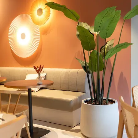 Ibis Centre Gares 3*