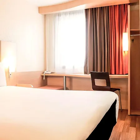 Ibis Centre Gares Szálloda