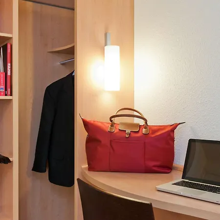 Ibis Centre Gares Hotel
